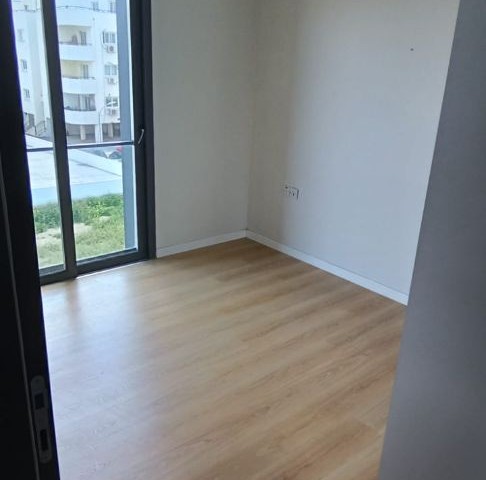 2+1 APARTMENT FOR RENT ON THE MAIN ROAD IN KÜÇÜKKAYMAKLI