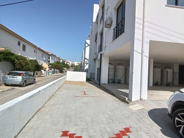 2+1 FLAT FOR SALE IN HAMİTKOY, GROUND FLOOR WITH WIDE GARDEN