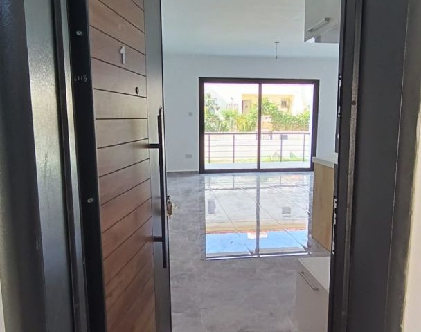 2+1 FLAT FOR SALE IN HAMİTKOY, GROUND FLOOR WITH WIDE GARDEN