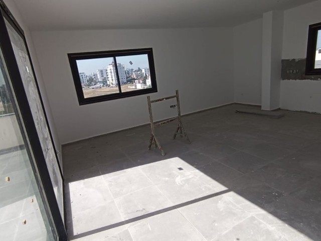 KÜÇÜKKAYMAKLI MERKEZİ KONUM DA SATILIK 2+1 PENTHOUSE