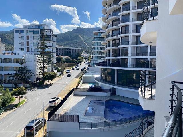 Very central location in Kyrenia - COMMERCIAL PERMIT - BOTH INVESTMENT AND RESIDENTIAL LAND LARGE THAN 1 DECEMBER (4 SHOPS + 12 3+1 flats CONSTRUCTION LICENSE APPROVED!)