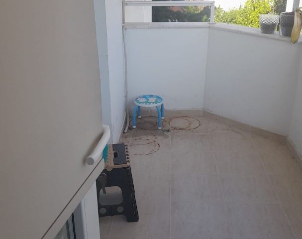 Geräumige 3+1-Wohnung in super Lage im Zentrum von Kyrenia!