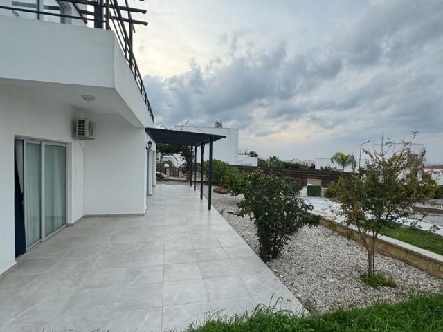 VILLA FOR RENT IN ESENTEPE AREA, VERY CLOSE TO THE SEA