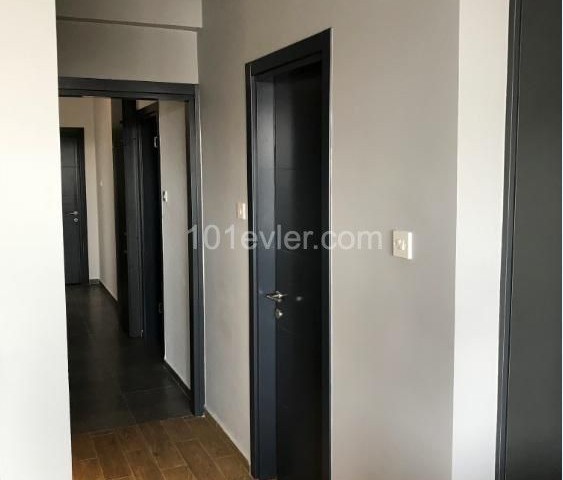 3+1 140 m2 Wohnungen zum Verkauf in Famagusta Tuzla ** 