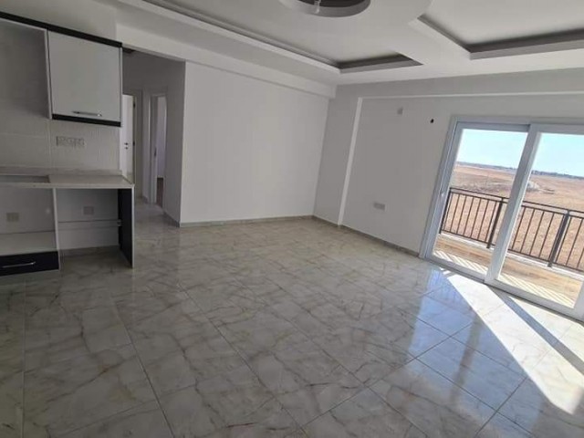 İskele long beach bölgesinde Satılık 2+1 lüks apartman dairesi