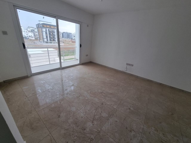 2+1 for sale in Famagusta Çanakkale region, right next to the city mall