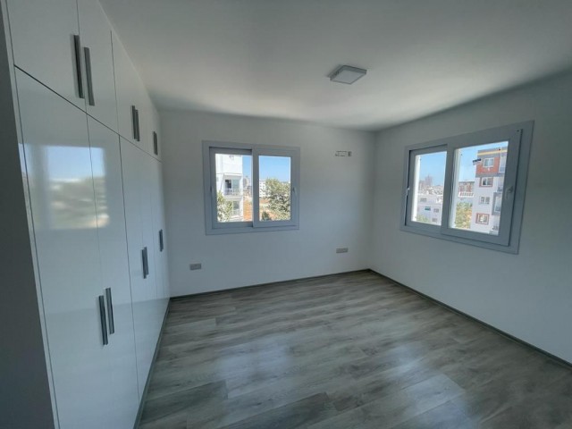 3+1 neu fertiggestellte Wohnung in Famagusta Canakkale