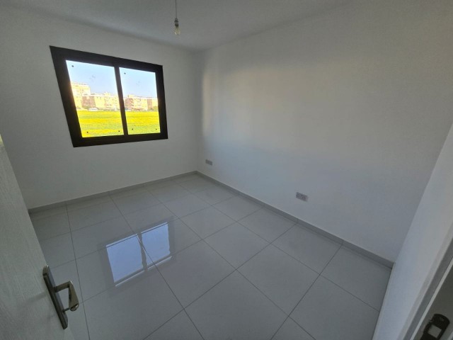 Mağusa Çanakkale bölgesinde zemin kat 3+1 satılık apartman dairesi ( Trafo ödenmiştir )