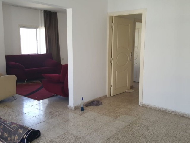 3+1 flat for sale in Famagusta police station with Turkish title