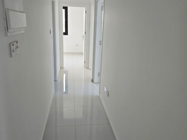 آپارتمان 3+1 برای فروش در منطقه ماگوسا چاناکاله تحویل فوری