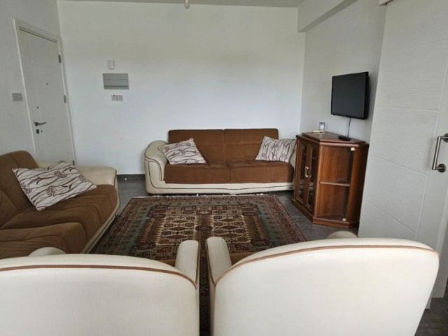 Mağusa Çanakkale bölgesinde satilik full eşyalı daire 2+1 yeni daire  2. kat