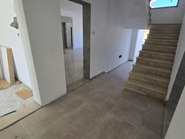 Ground floor 2+1 flat for sale at the entrance of Tuzla, delivered after 1 month, 85 m2