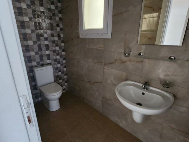 Flat To Rent in Yeni Boğaziçi, Famagusta