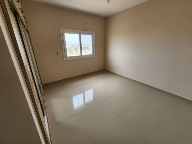 Flat To Rent in Yeni Boğaziçi, Famagusta