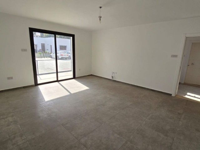 Newly completed 3+1 ground floor flat for sale in Famagusta Canakkale area, immediate delivery (with large balcony)