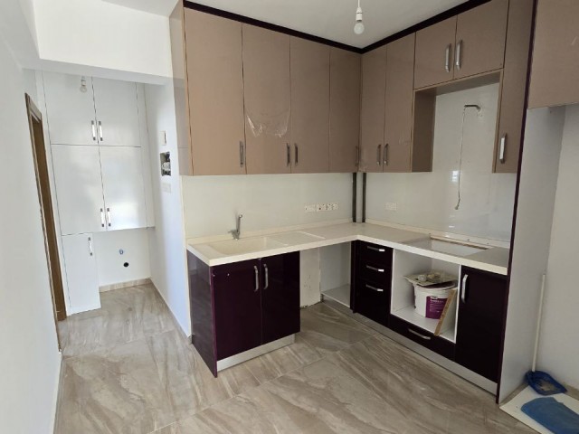 Mağusa Çanakkale bölgesi satılık 3+1 daire 110 m2 95,000 £ 2. kat yeni daire hiç kullanılmamış