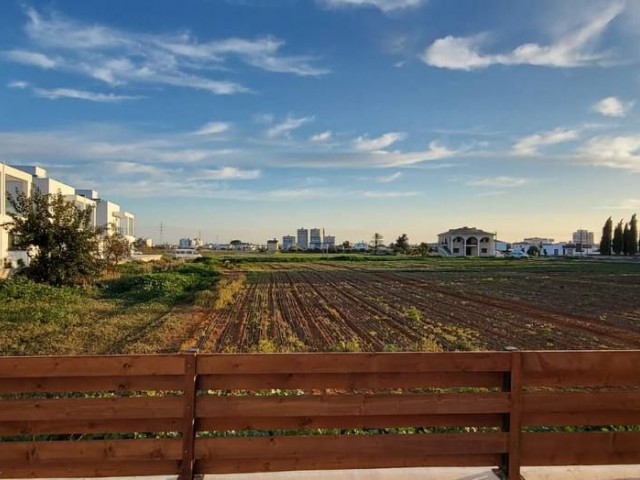 فروش ویلا نیمه مستقل در Yeni Bogazici, Sunrise