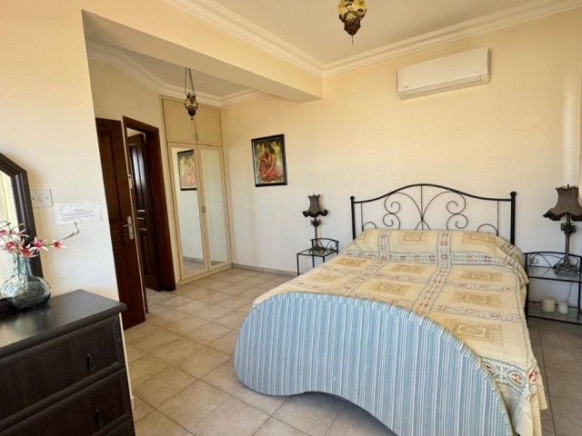Spacious 2 double Bedroom Ground floor Apartment, With its own outside terrace on a great site in highly sought after area of Bahceli. Built in wardrobes and Air con throughout , Communal Pool and walking distance to Maldives site where you have a great restaurant, bar, spa and beach facilities