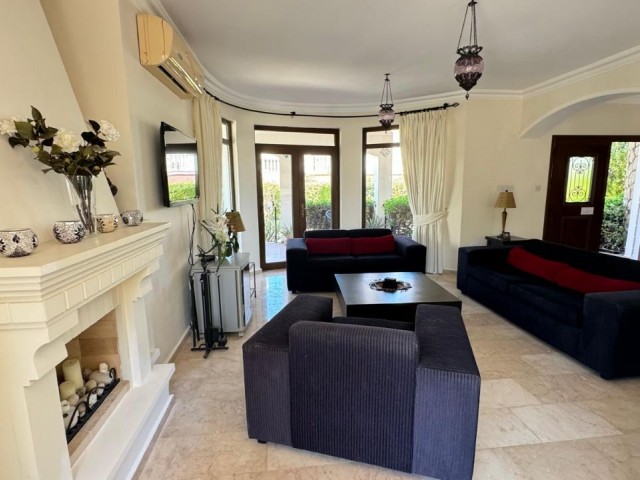Spacious 2 double Bedroom Ground floor Apartment, With its own outside terrace on a great site in highly sought after area of Bahceli. Built in wardrobes and Air con throughout , Communal Pool and walking distance to Maldives site where you have a great restaurant, bar, spa and beach facilities