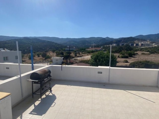 Very well presented 2 bedroom, penthouse on a delightful site with a great community. Fabulous views both Sea and Mountains. Key ready Furnisher included down to the last linen. Large roof terrace and separate balcony. Title deeds in owners name VAT paid . Live viewings available