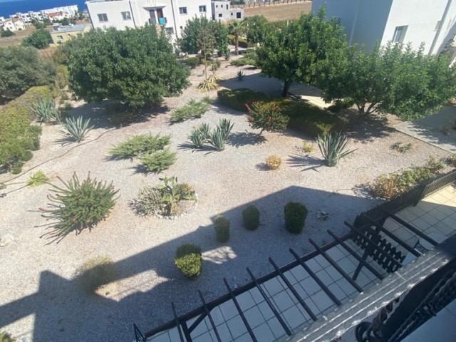 Very well presented 2 bedroom, penthouse on a delightful site with a great community. Fabulous views both Sea and Mountains. Key ready Furnisher included down to the last linen. Large roof terrace and separate balcony. Title deeds in owners name VAT paid . Live viewings available