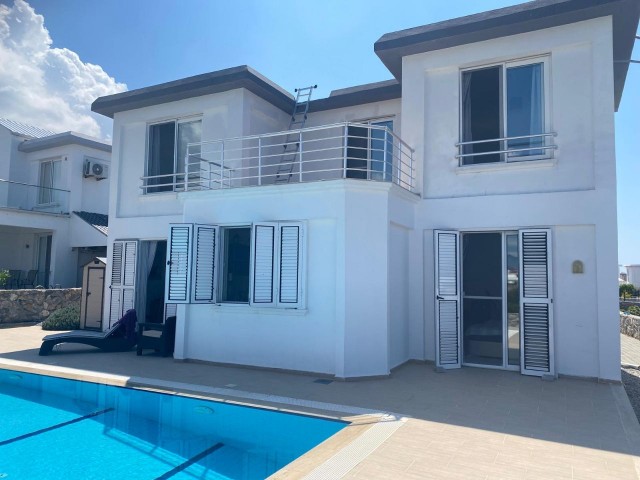 A fantastic opportunity to own  a detached 3 double bedroom villa in an enviable position with outstanding sea views that can not be interrupted .  Good plot size and title deeds in owners name VAT paid . Villas like this do not come up often especially in this position Viewing recommended 