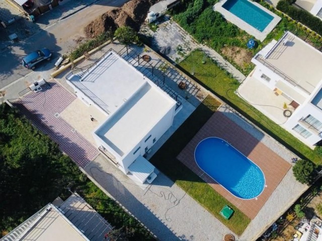Newly renovated 3 Bedroom detached villa close to sea, Title deeds ready newly fitted kitchen and bathrooms, Private pool, GREAT VIEWS, Close to SEA., Great location, walking dista