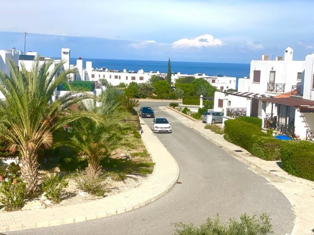 We are pleased to offer for sale this delightful and extremely spacious resale 3 double bedroom ground floor garden apartment. Located in Esentepe, in a secluded and private area with easy access to the beach offering fantastic facilities for all the family and due to be completed by NOVEMBER 2023.