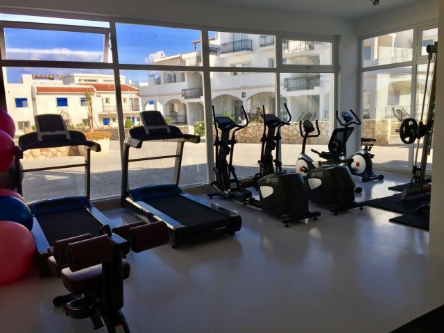 We are pleased to offer for sale an incredibly spacious 108 M2 Closed area ground floor Apt. Extremely presented, 3 double Bedroom garden apt with large terraces. On an award winning site with 2 Restaurants, 5 Pools, Gym, Spa, Tennis courts. Walking distance to beach and shops you really have it all