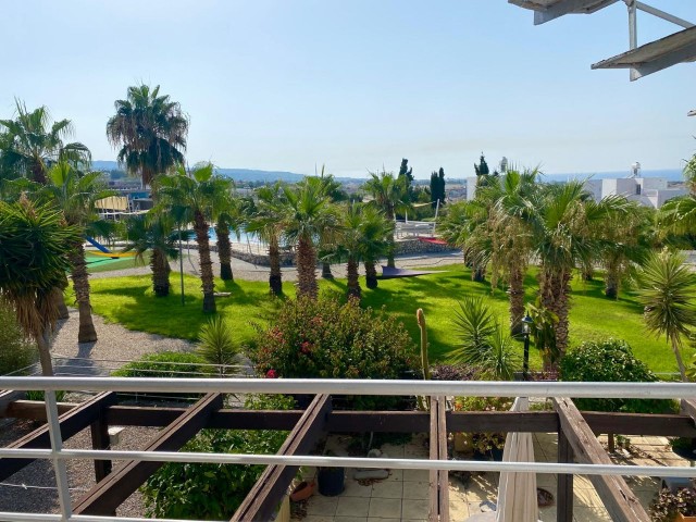 We are pleased to offer for sale this well presented 2 bedroom Penthouse apartment on this highly sort after boutique site in Bahceli. With fantastic sea views from the moment you walk in and access from the site to the beach and old coast road walks. The site also benefits from great amenities