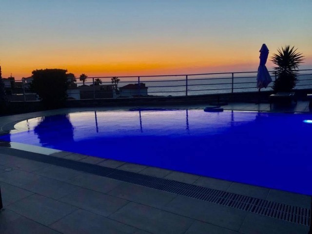 Great opportunity to purchase this extremely well presented 3 bedroom detached Villa with fantastic dreamy views over the Mediterranean. The present owners have tastefully renovated the villa over the years to include a great kitchen & modern luxury bathrooms. Title deeds in owners name and VAT paid