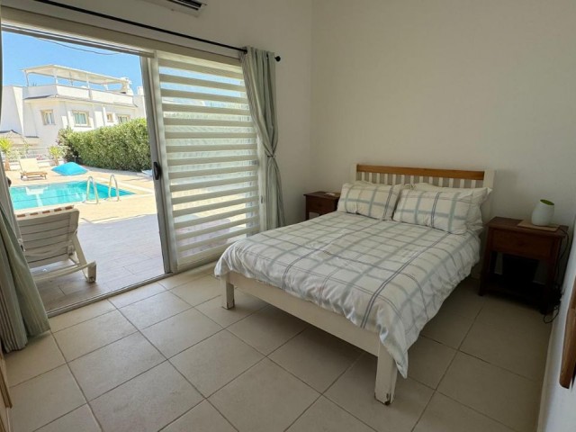 Great opportunity to purchase this extremely well presented 3 bedroom detached Villa with fantastic dreamy views over the Mediterranean. The present owners have tastefully renovated the villa over the years to include a great kitchen & modern luxury bathrooms. Title deeds in owners name and VAT paid