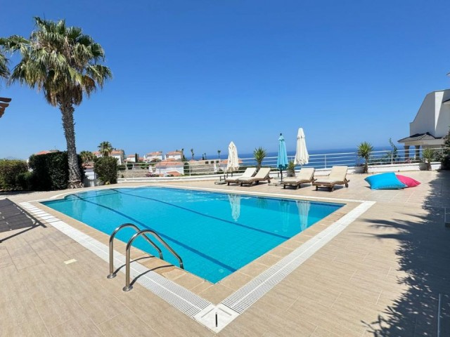 Great opportunity to purchase this extremely well presented 3 bedroom detached Villa with fantastic dreamy views over the Mediterranean. The present owners have tastefully renovated the villa over the years to include a great kitchen & modern luxury bathrooms. Title deeds in owners name and VAT paid