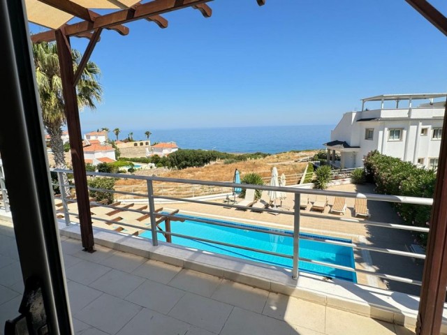 Great opportunity to purchase this extremely well presented 3 bedroom detached Villa with fantastic dreamy views over the Mediterranean. The present owners have tastefully renovated the villa over the years to include a great kitchen & modern luxury bathrooms. Title deeds in owners name and VAT paid