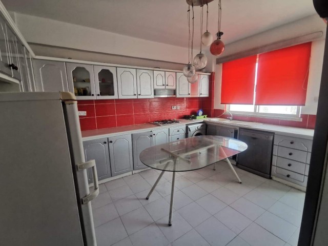 3 in 1 flats for sale in Sakarya, very close to the center of Famagusta