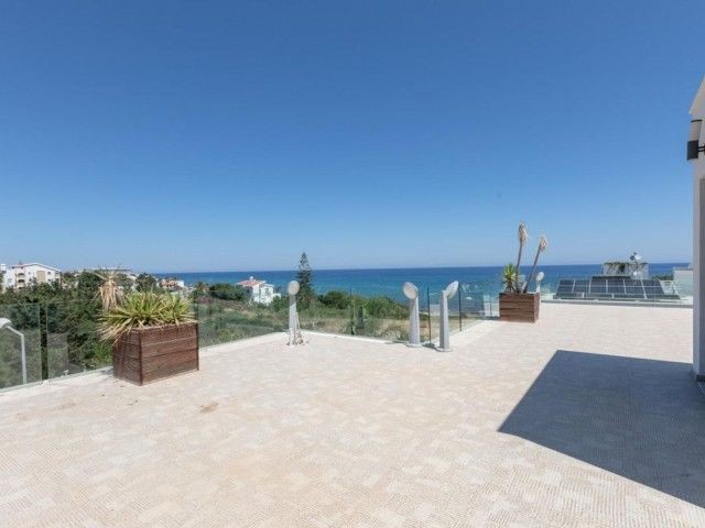 2 bedroom luxury apartment for rent in Kyrenia