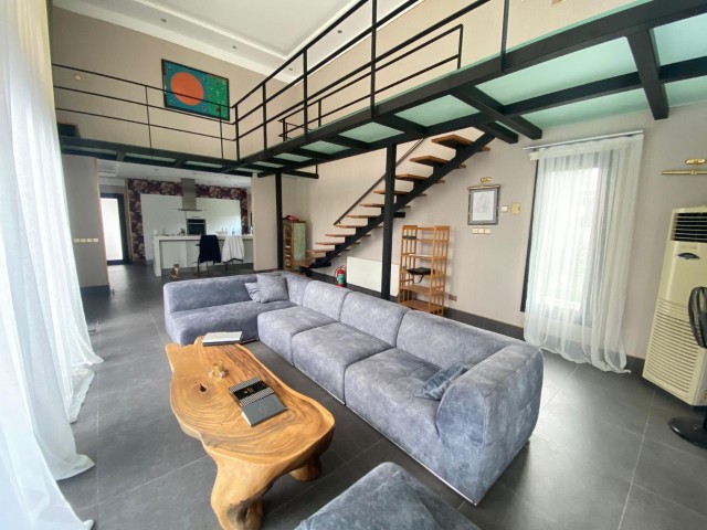 Girne Ozanköy Satılık 4+1 Villa