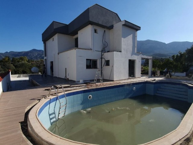 Girne Bellapais Satılık 4+1 Villa