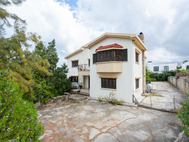 Girne, Çatalköy 2 beautiful villas for Sale on a plot of 4 donums