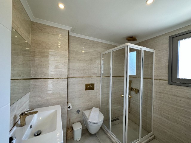 Girne Esentepe'de Satılık 3+1 Penthouse daire