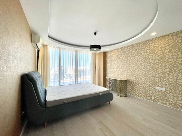 Girne Merkez Satılık Lüks 3+1 Penthouse