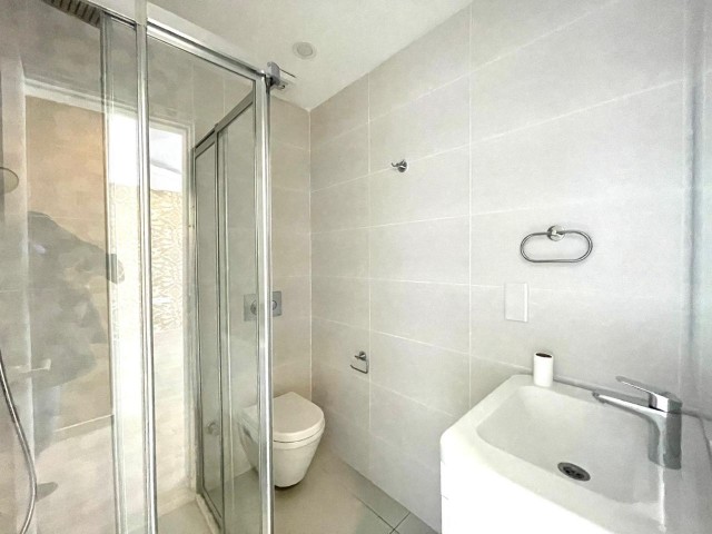 Luxuriöses 3+1-Penthouse zum Verkauf im Zentrum von Kyrenia