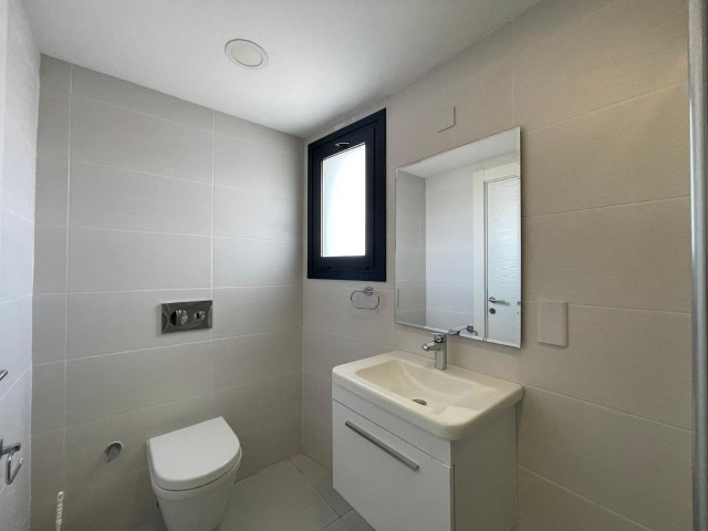 Luxuriöses 3+1-Penthouse zum Verkauf im Zentrum von Kyrenia