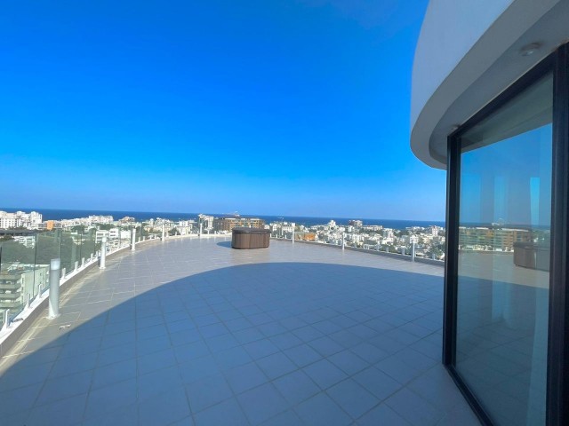 Girne Merkez Satılık Lüks 3+1 Penthouse