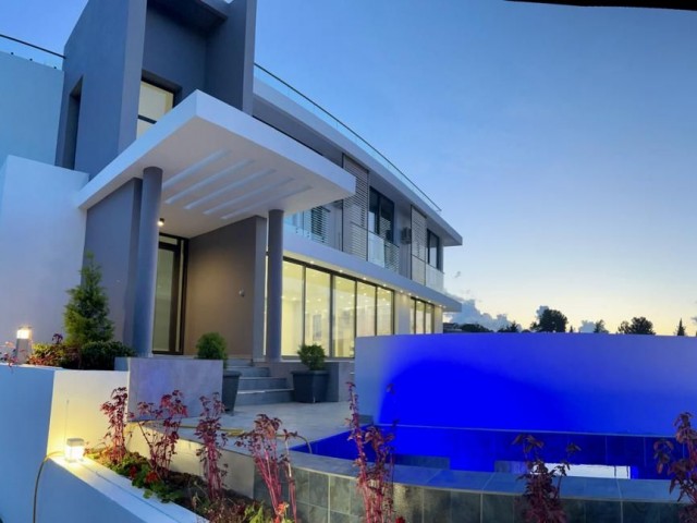 Kyrenia Doğanköy Luxus-Villa mit Infinity-Pool zu verkaufen!