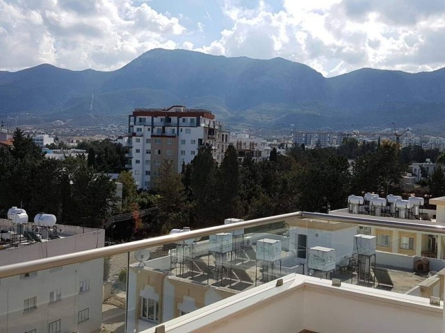 3+1 Penthouse zum Verkauf im Kyrenia Center