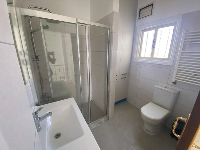 Kyrenia Catalkoy 6+2 Villa zu vermieten