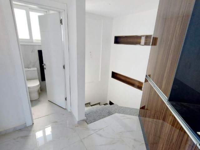 2+1 Dublex Penthouse For Sale In Kyrenia Center