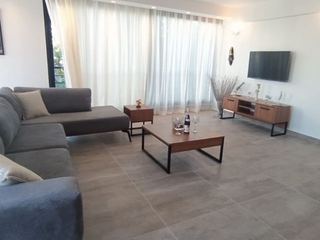 2+1 Wohnung zum Verkauf im Kyrenia Center