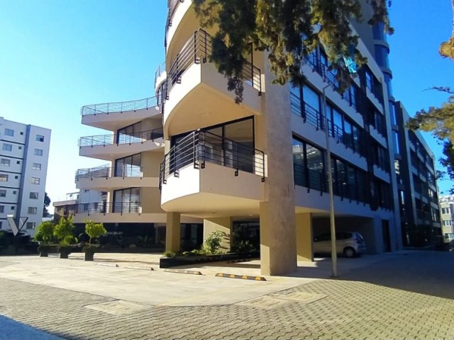 2+1 Wohnung zum Verkauf im Kyrenia Center